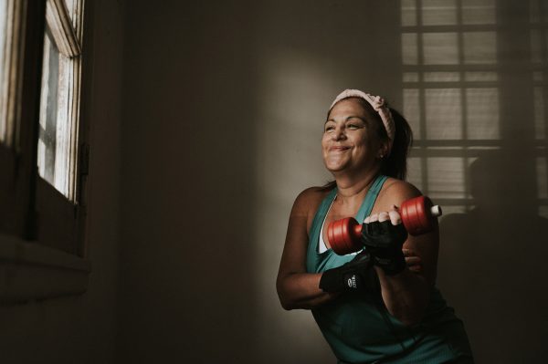 weight training di rumah usia 50+